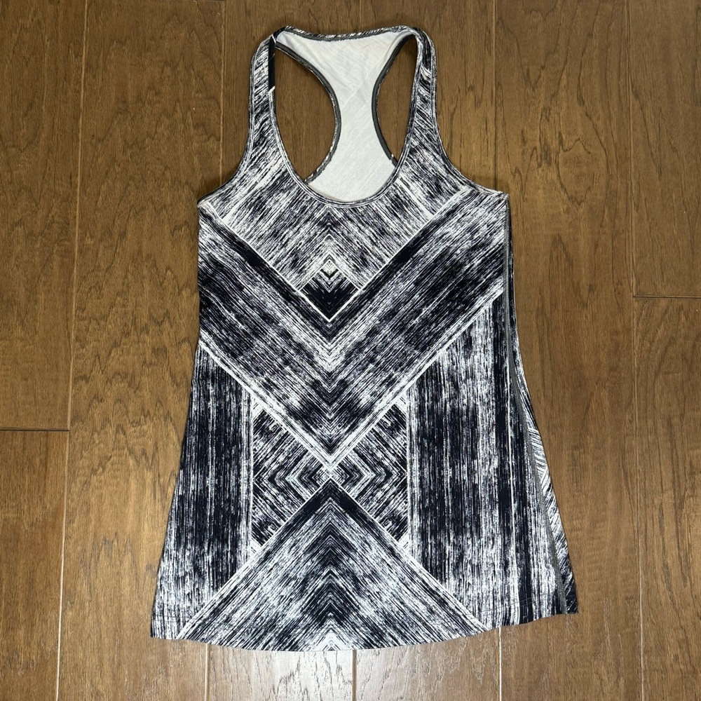 Lululemon Black and White Geometric Tank Top